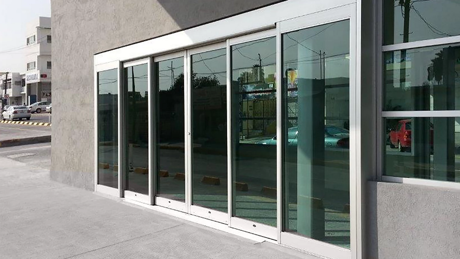 Telescopic automatic sliding doors
